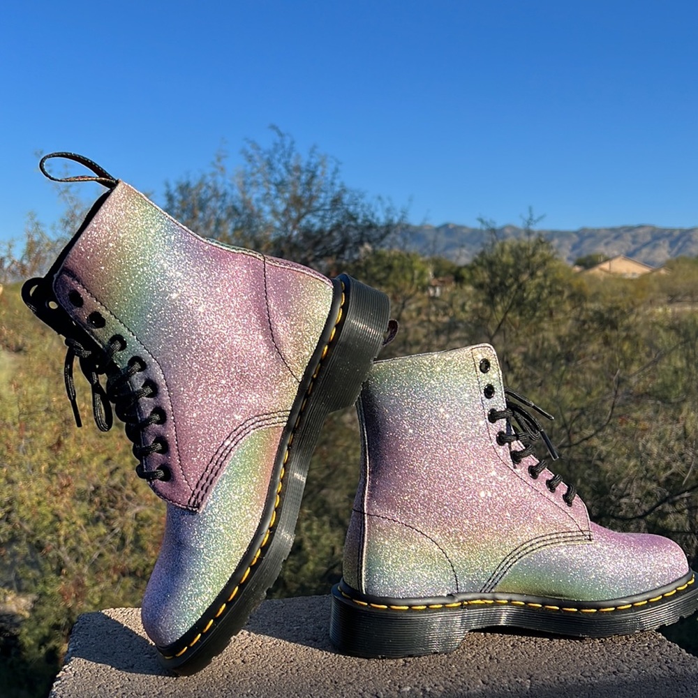 New Dr. Martens Mermaid 🧜‍♀️ Super Sparkly 1460 Pascal Glitter Boots ✨ - Picture 12 of 17
